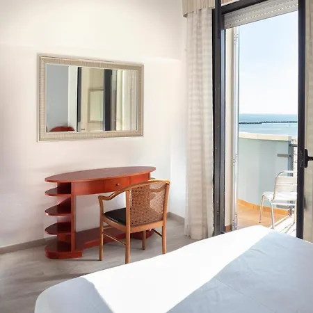 Hotell Hotel Strand 3*